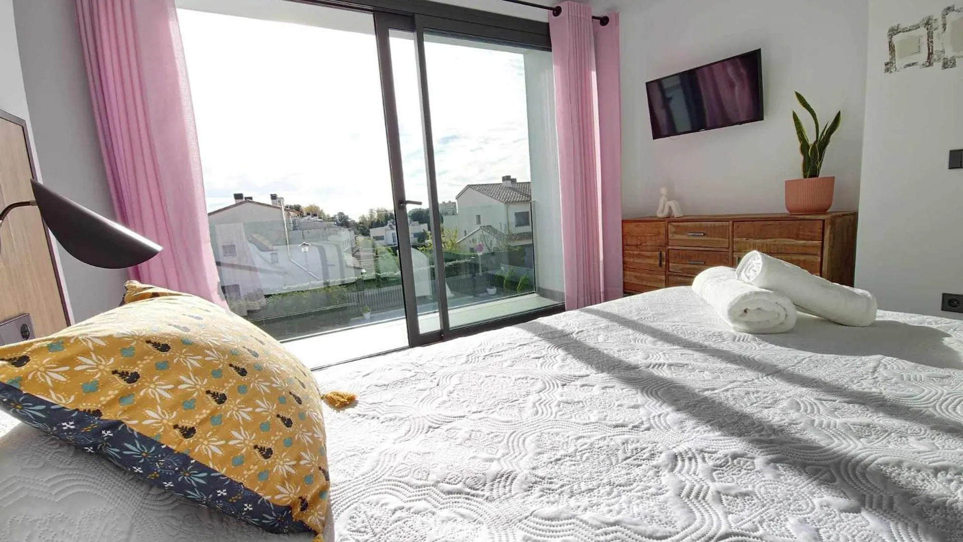 Costa Brava Suites 